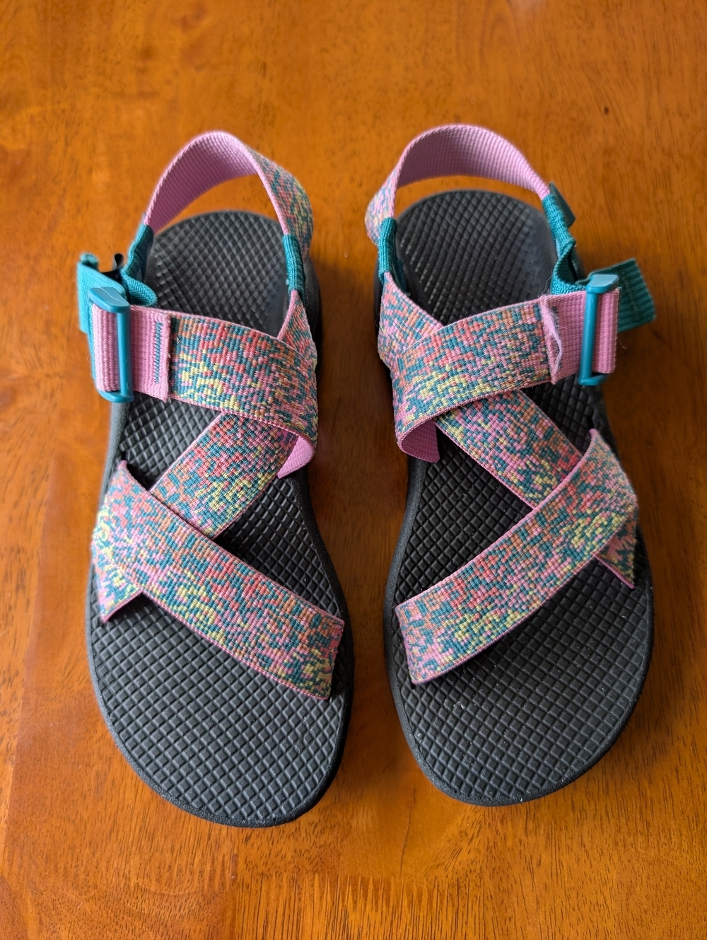 Multicolor Pink Teal Strap Chaco Z/Cloud Sandals, W's 7, Like New!